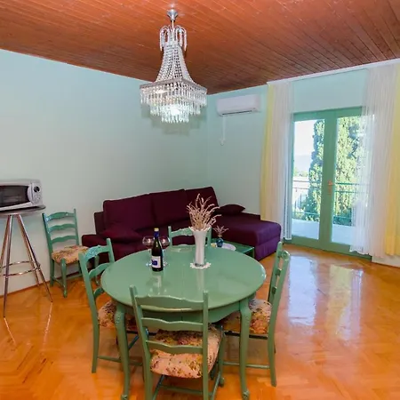 Vinko - 80 M From Beach *