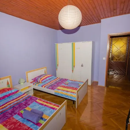 Vinko - 80 M From Beach